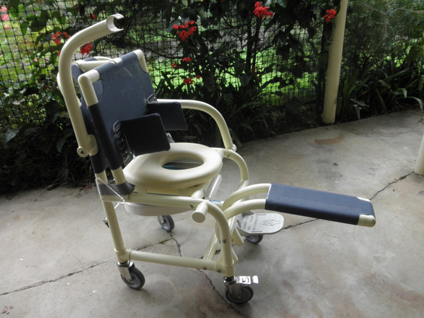 Para Mobility - Platypus Pool And Shower Chairs
